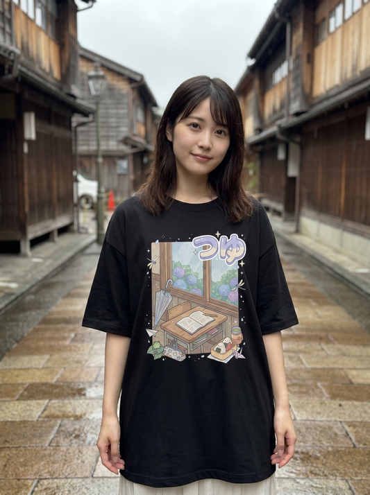 オーバーサイズ ユニセックスTシャツ- 雨の日教室 | アニメ風デザイン