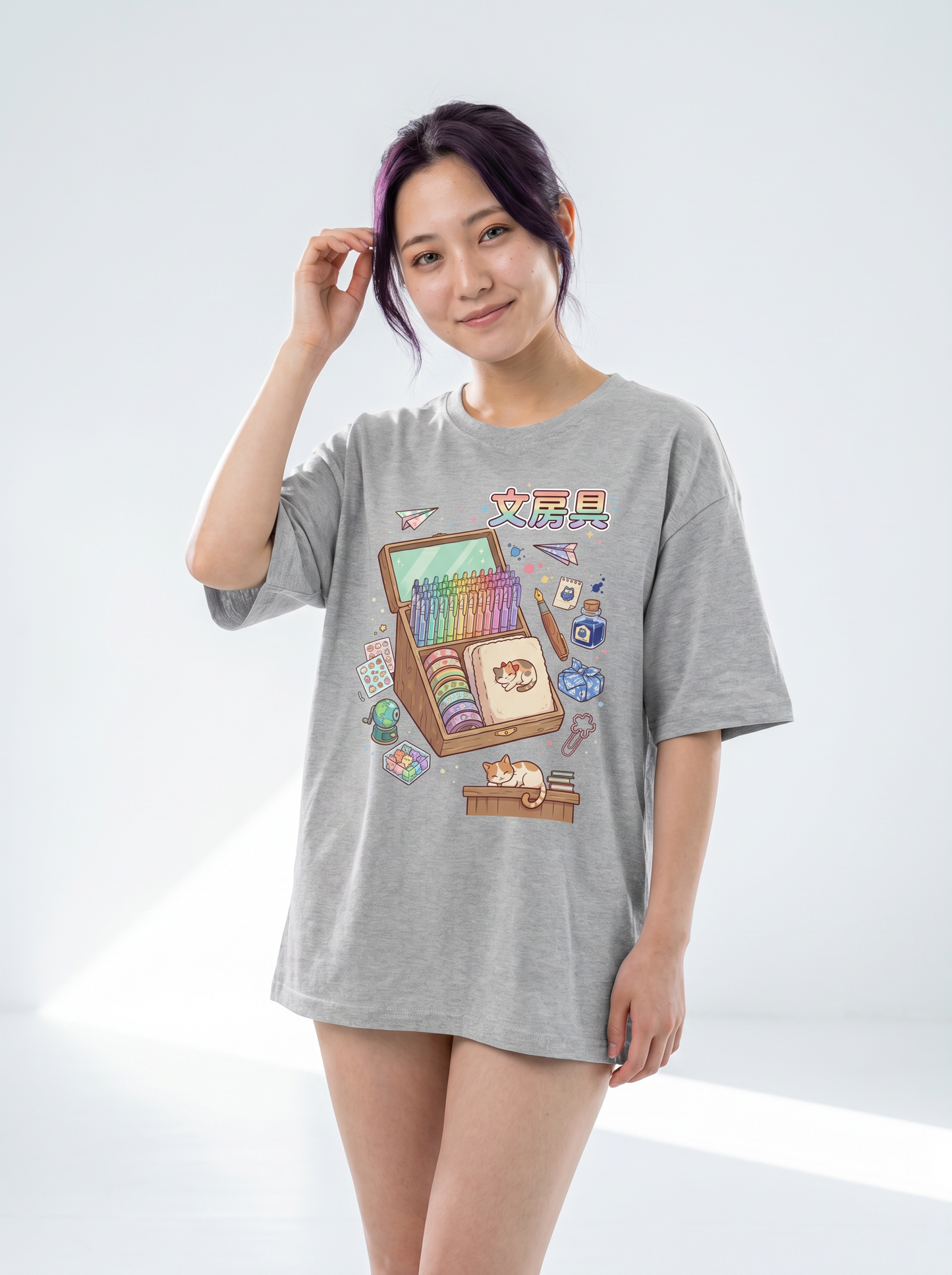 可愛い文房具＆寝そべり猫 オーバーサイズTシャツ | ストリートウェア