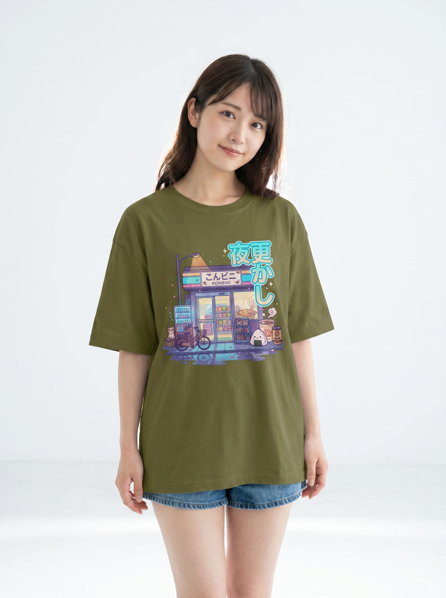 ユニセックス オーバーサイズ グラフィックTシャツ - 日本のコンビニ「Konbini」デザイン