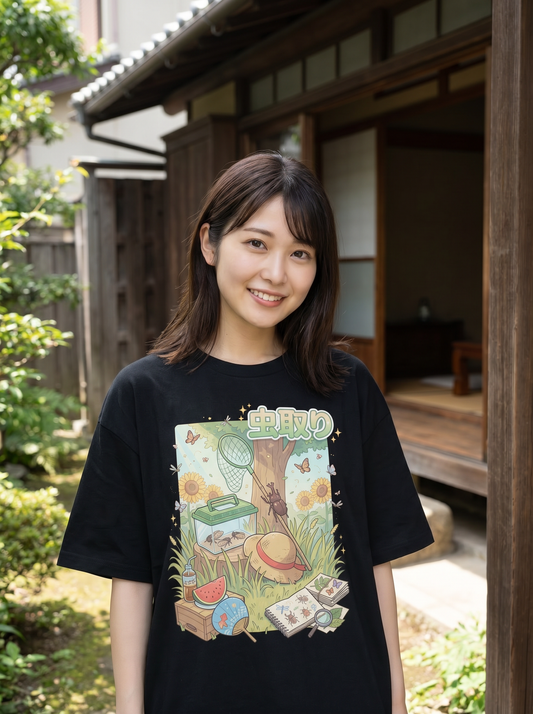 ユニセックス オーバーサイズ「昆虫採集」グラフィックTシャツ | 夏の思い出