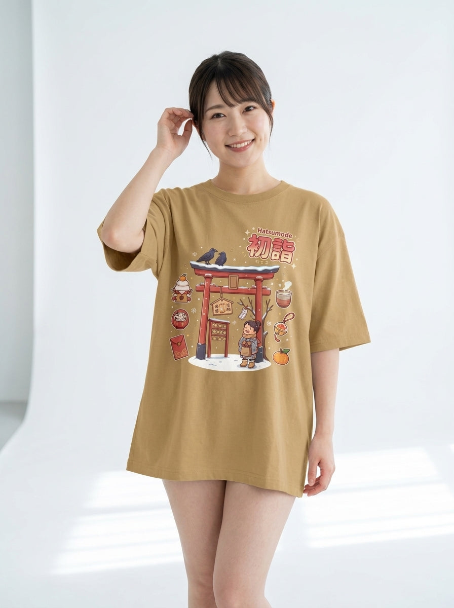 初詣 オーバーサイズTシャツ - 日本の新年お参りデザイン