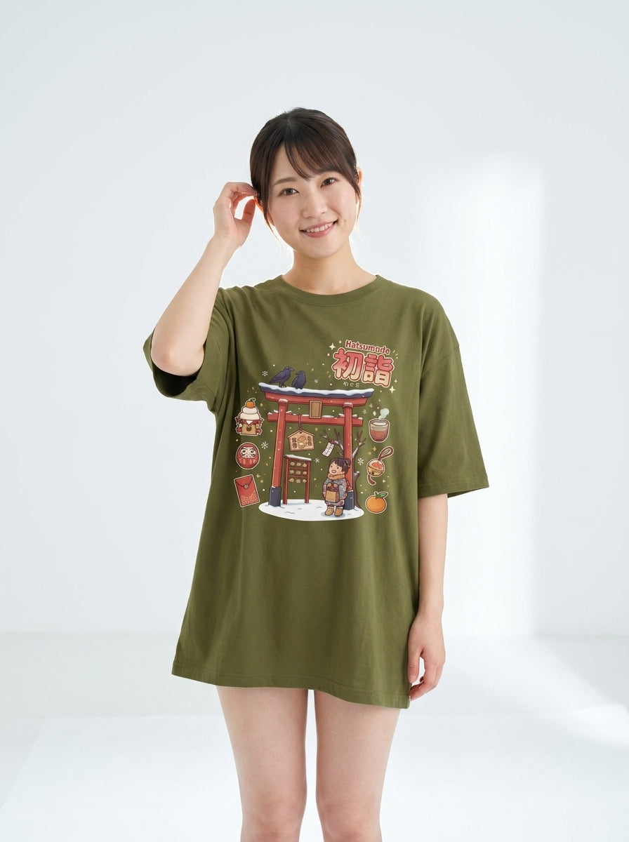初詣 オーバーサイズTシャツ - 日本の新年お参りデザイン